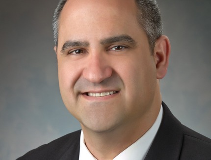 photo of Manuel Martinez, MD
